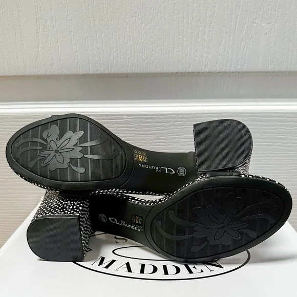 BRAND NEW CL by Laundry Black and White Polka Dot Block Heel Sandals Size 9.5 - Picture 4 of 4